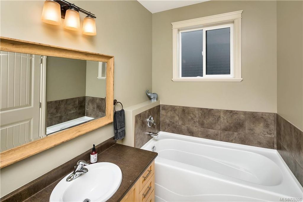 listing image 16049573040092295901