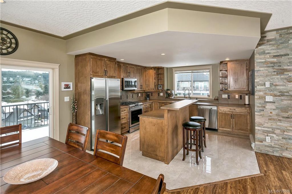 listing image 16042441226117941905