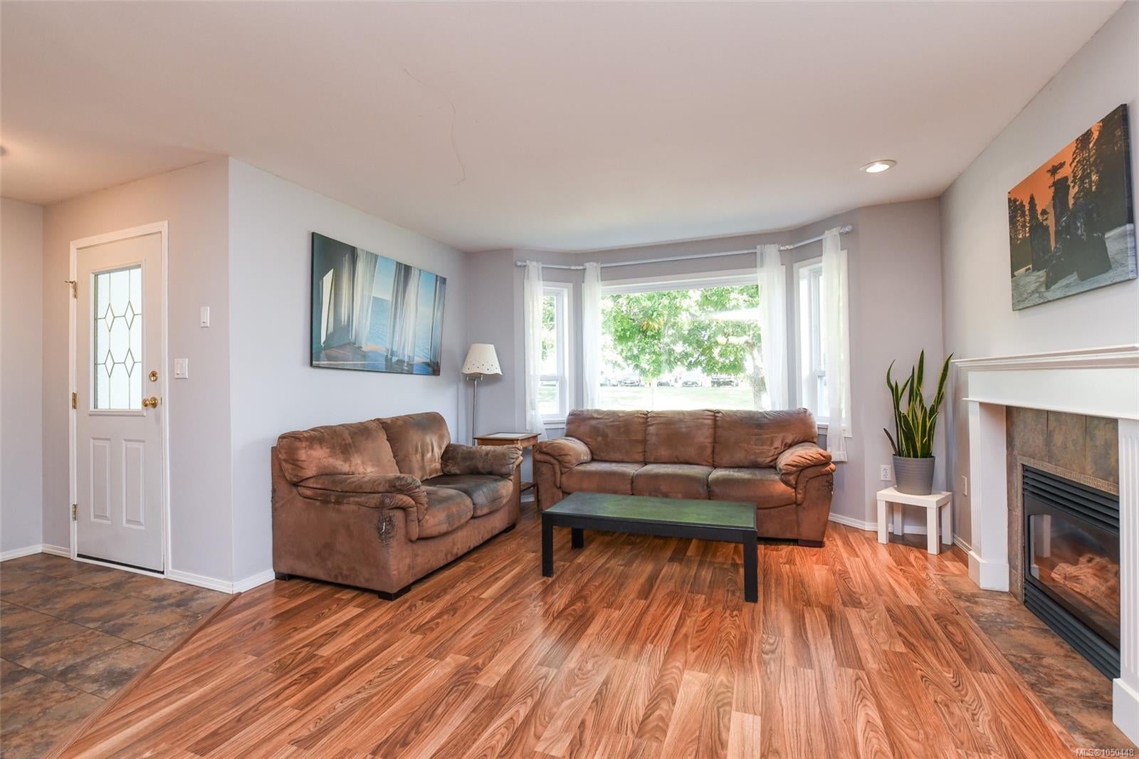 2233 Bolt Ave