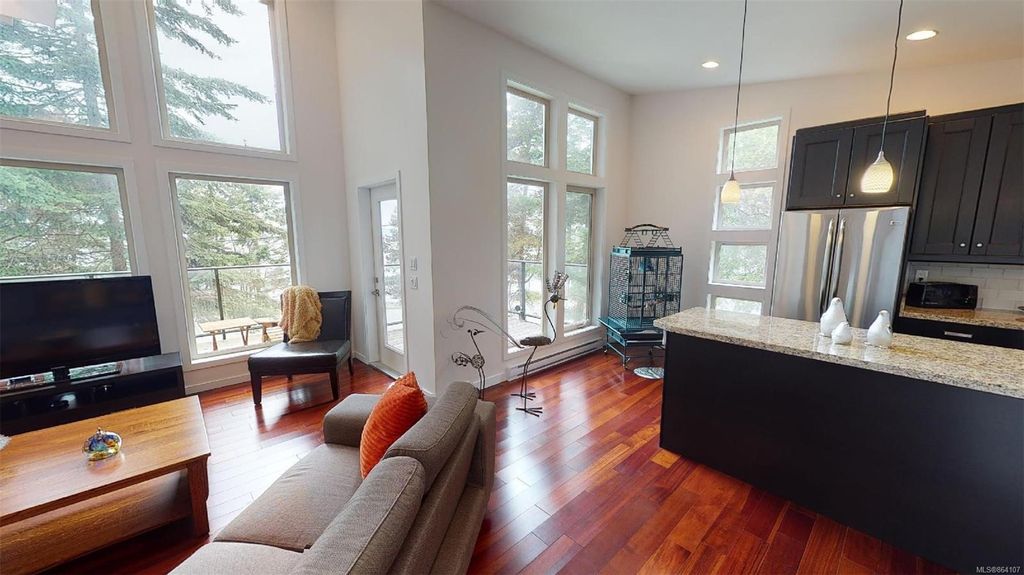 listing image 16047242834366315701