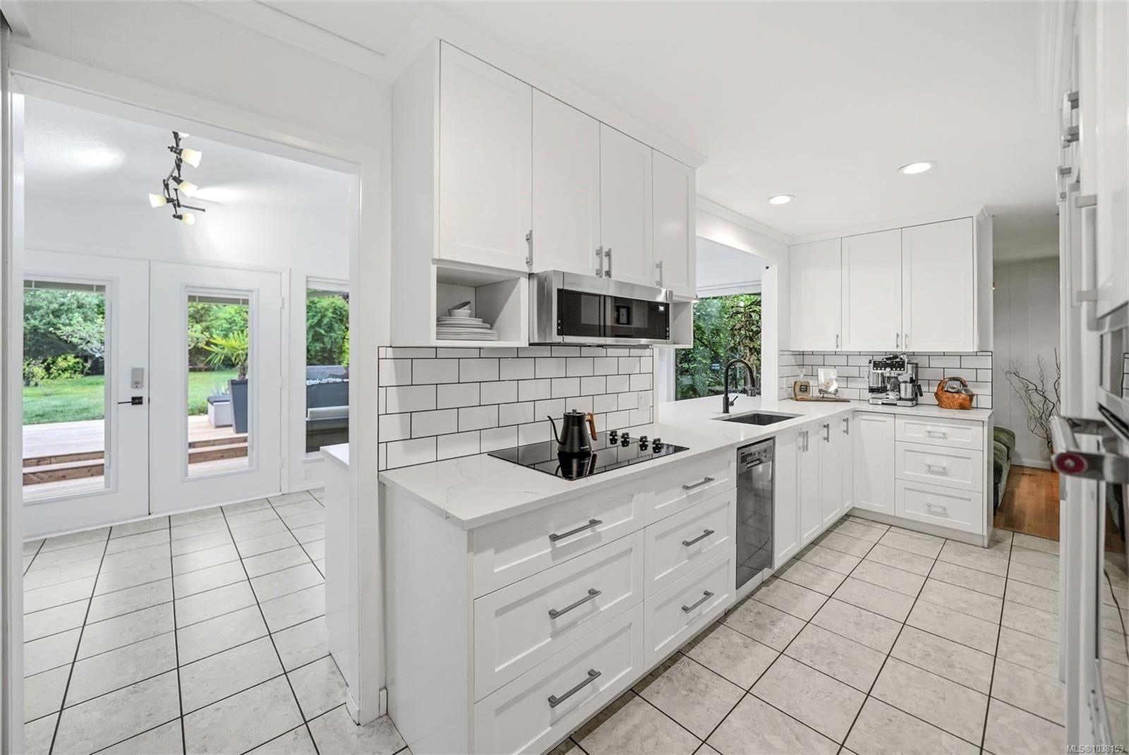 221 Elizabeth Ave