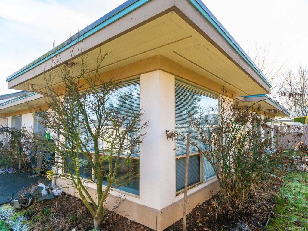 listing image 16044549614221070877