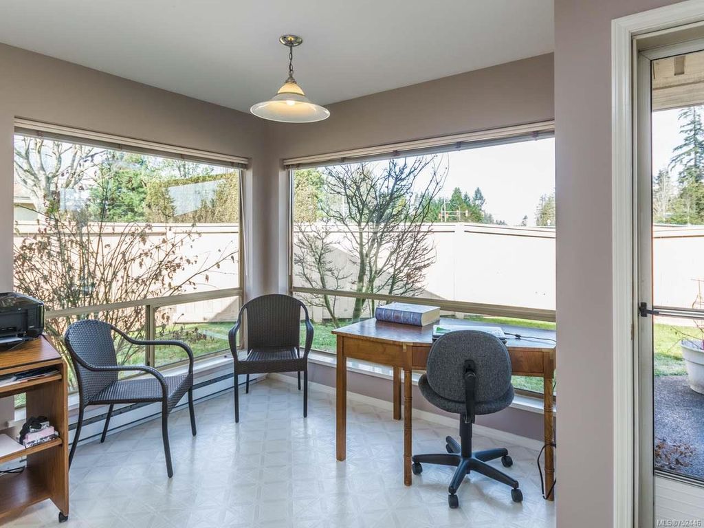 listing image 16046027177473518783