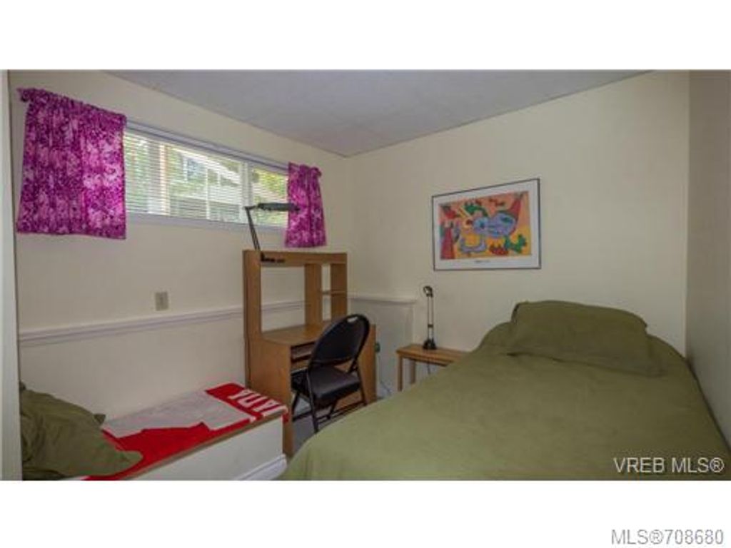 listing image 16044365145353812508