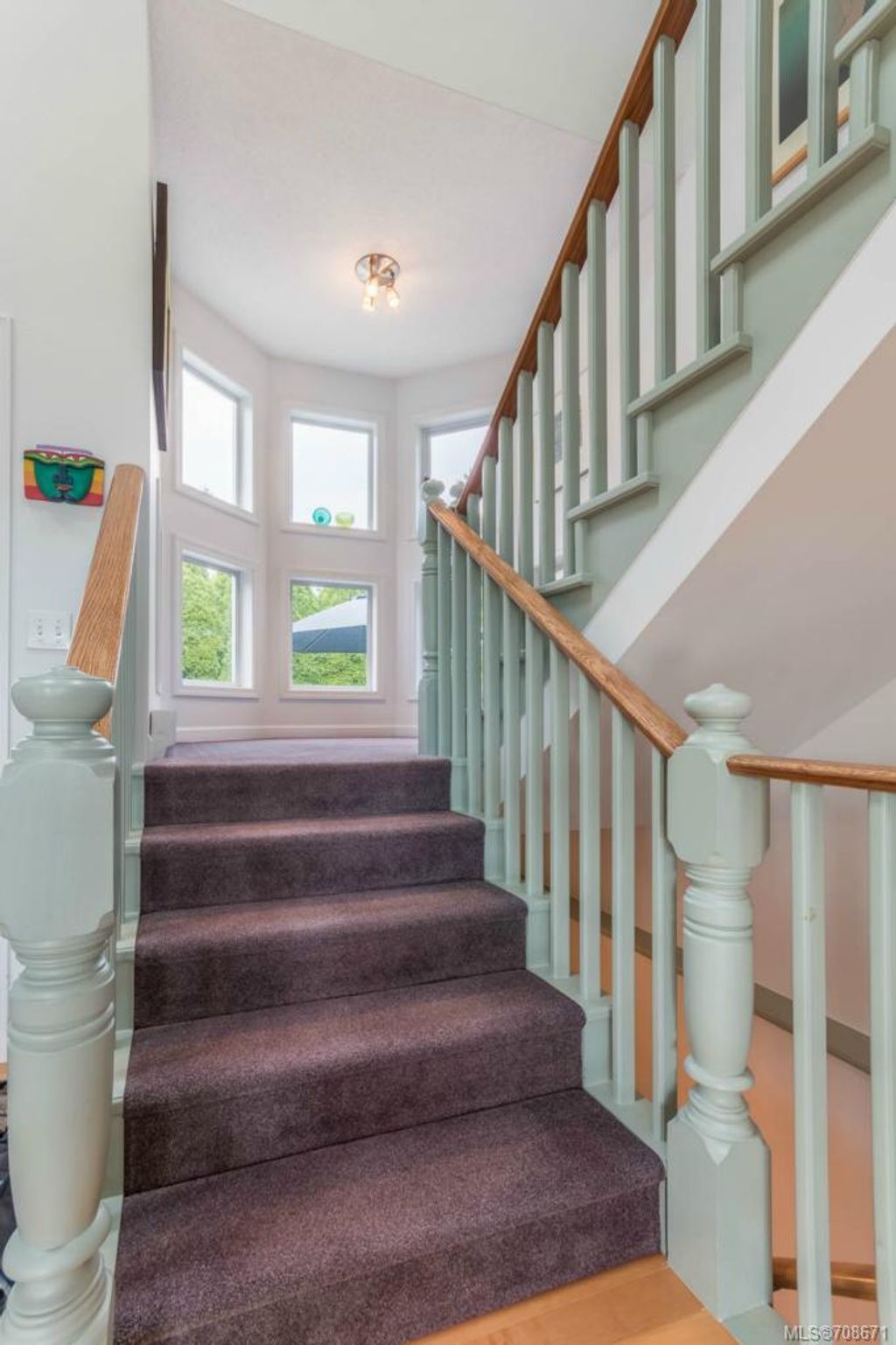 listing image 16046127502527468216
