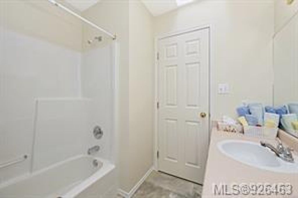 listing image 16040178584096977970