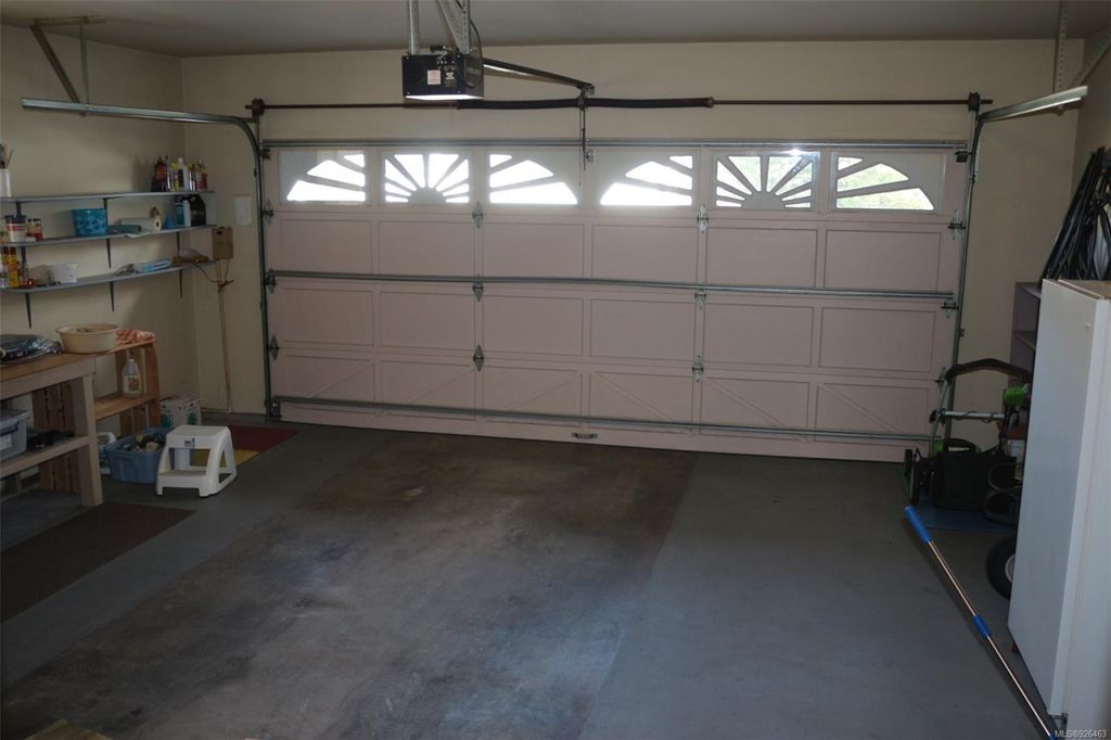 listing image 16049145317788892183