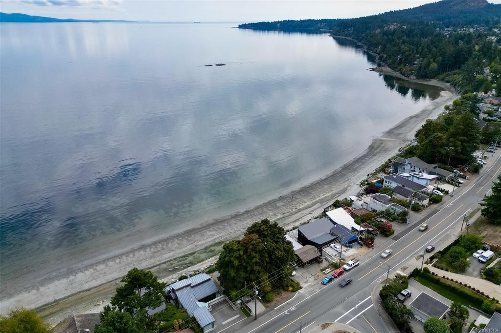 listing image 16041337685763097206