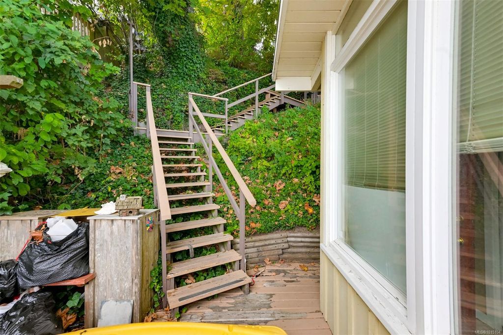 listing image 16044489211479897917