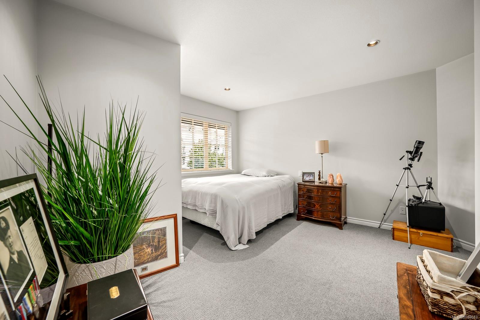 1705 Comox Ave 204