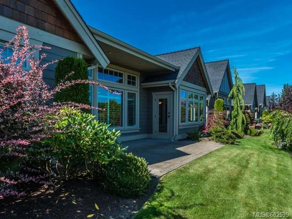 listing image 16047093224176716990