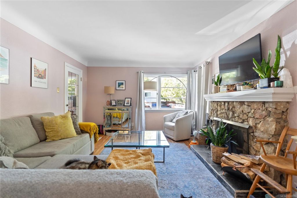 listing image 16046831387970817543