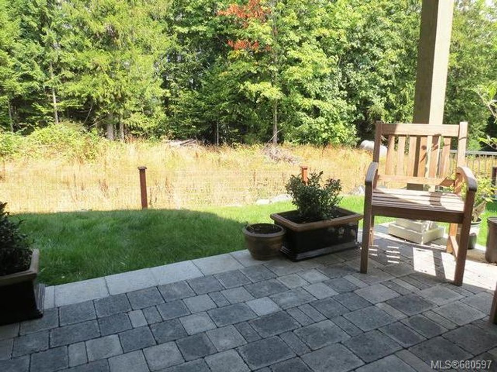listing image 16042334533701352342