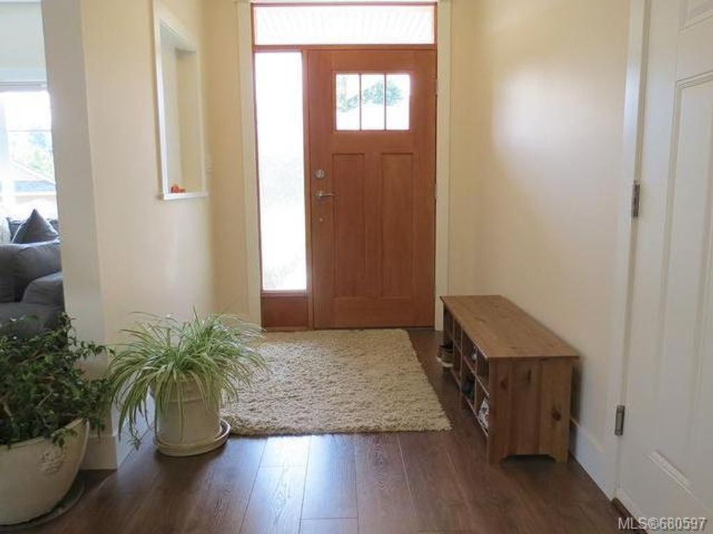 listing image 16045093885004703730