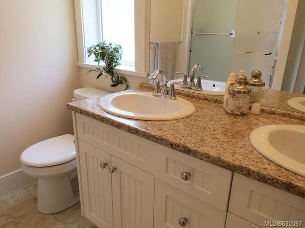 listing image 16047331366556734985