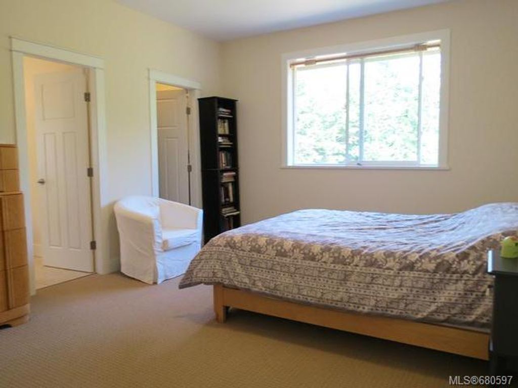 listing image 16047167829209637297