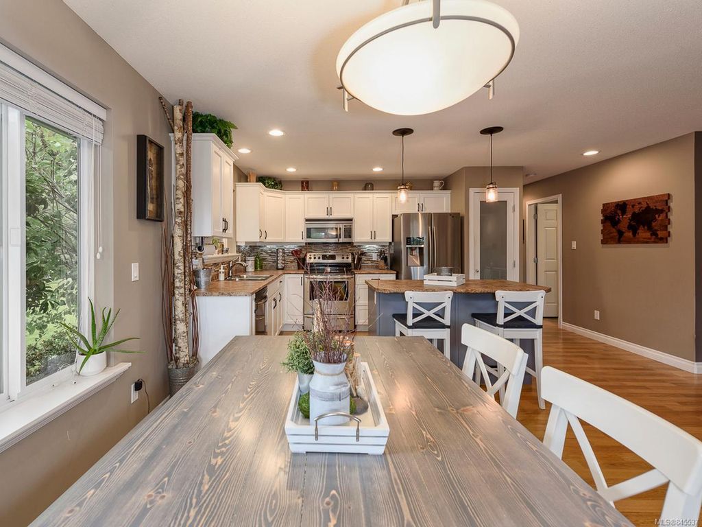 listing image 16040247085854509210