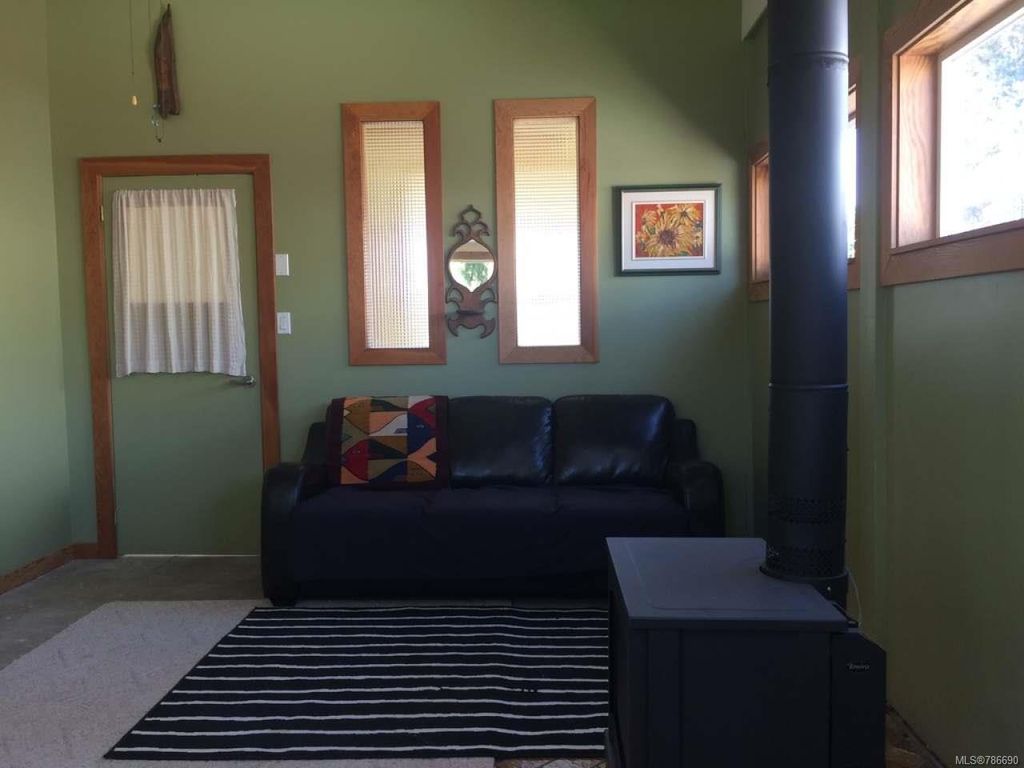 listing image 16043256193357674233