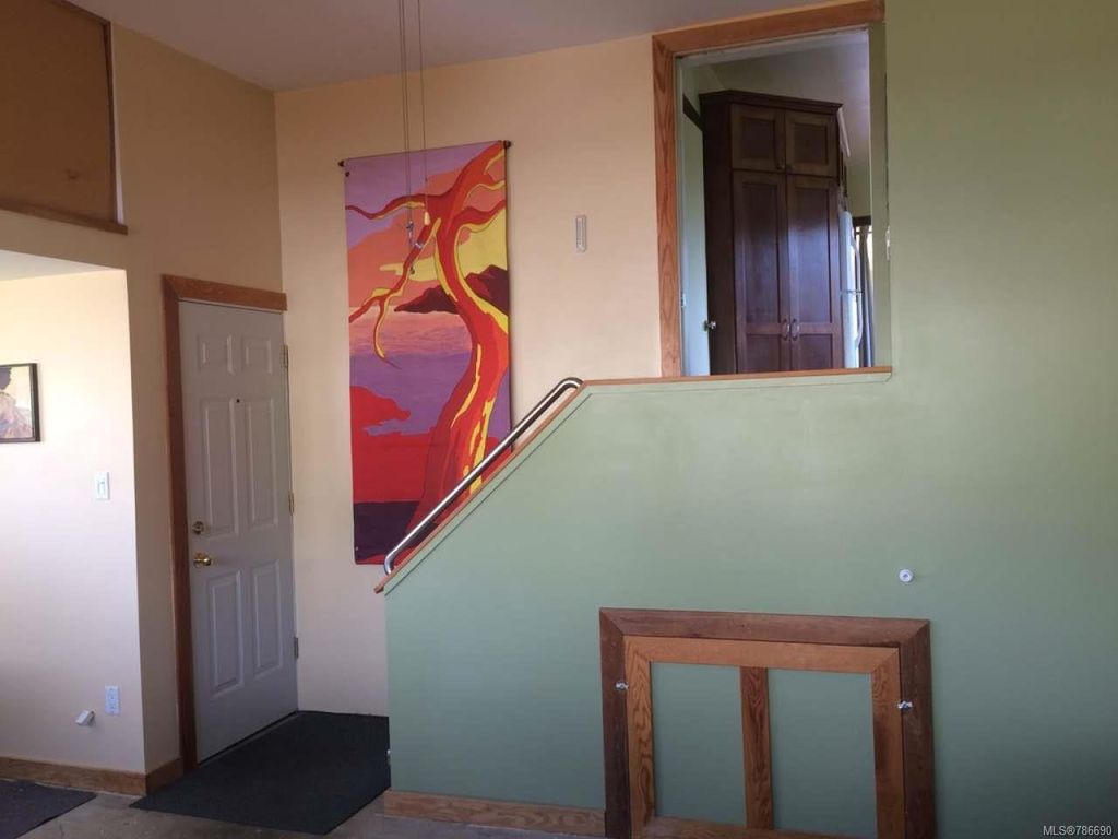 listing image 16048560083556877313