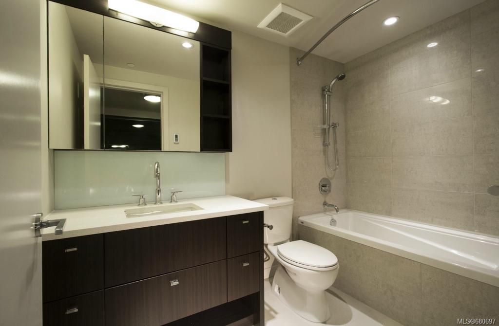 listing image 16049300358382824889