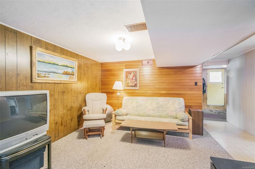 listing image 16047749942109697600