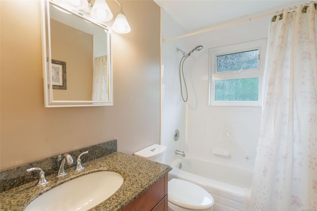 listing image 16045622680684467774