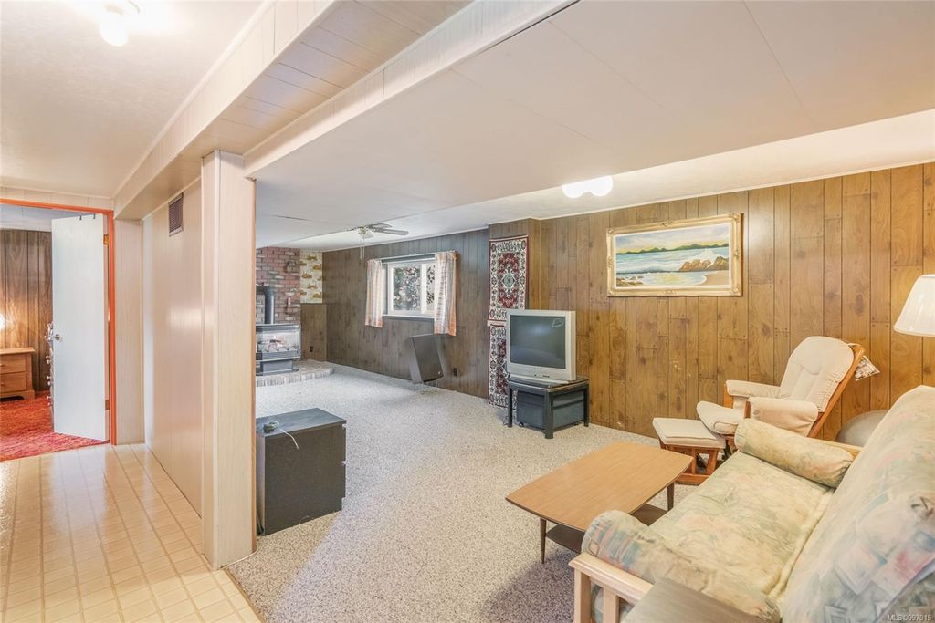 listing image 16041370556981099654