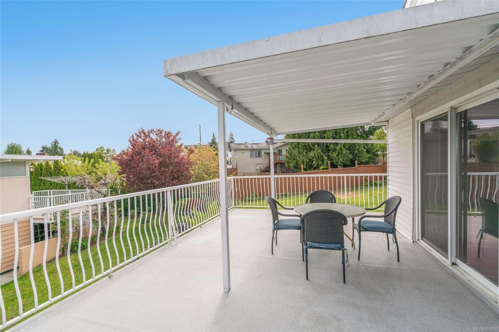 listing image 16047309434910041463