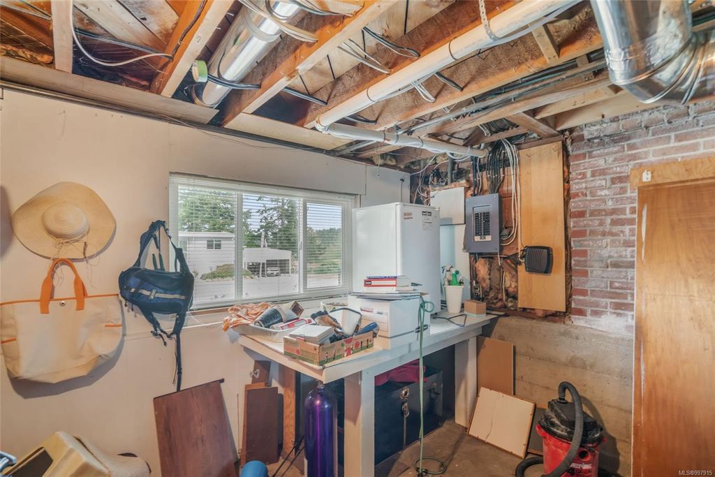 listing image 16043651132770396288