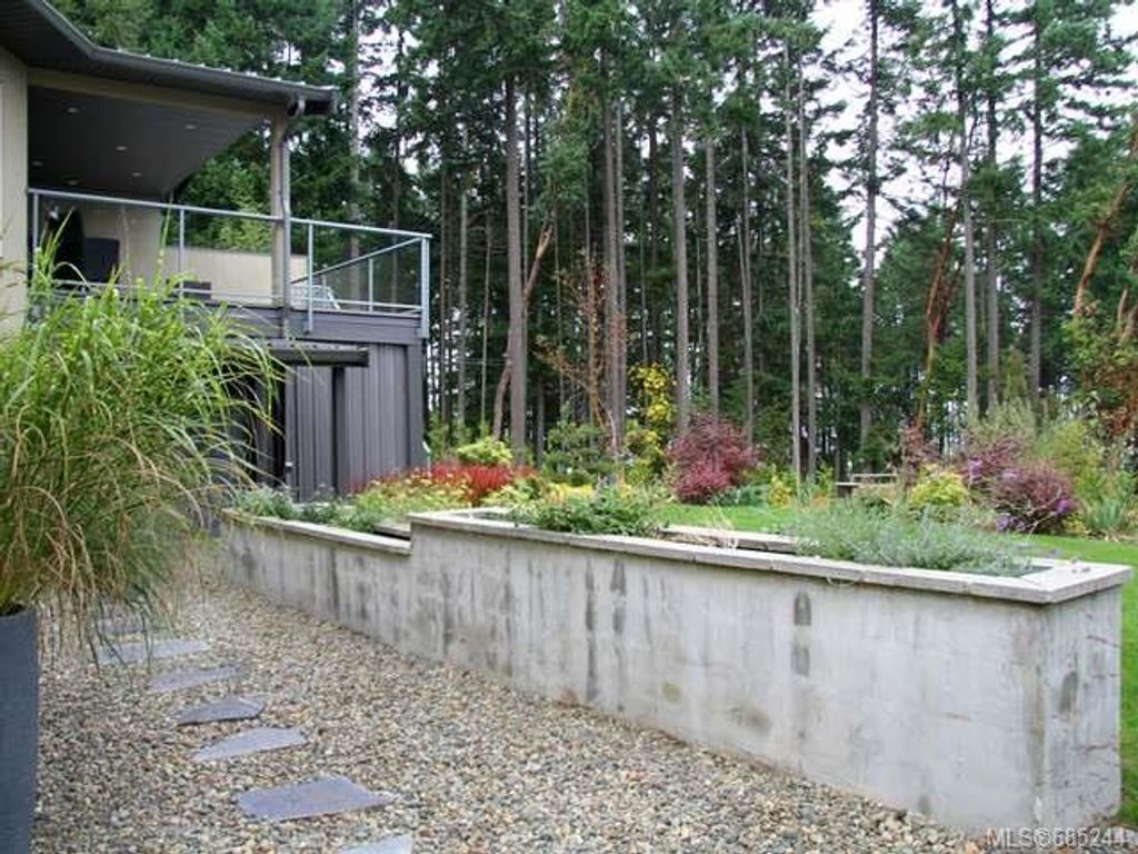 listing image 16041428705799504168