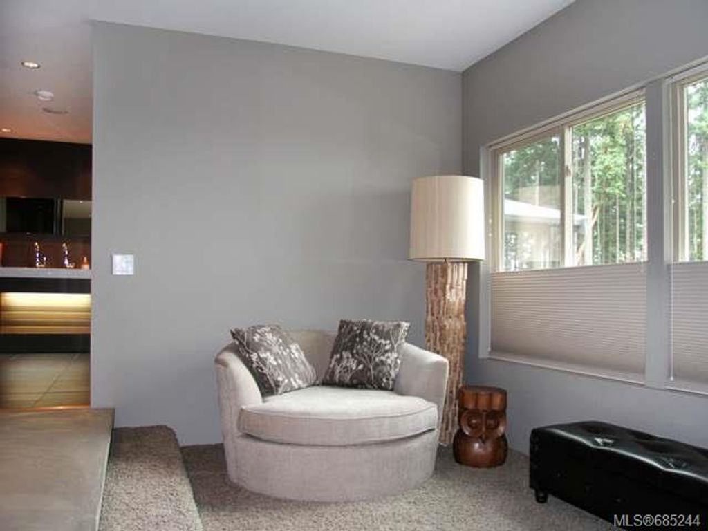 listing image 16043501378453639824