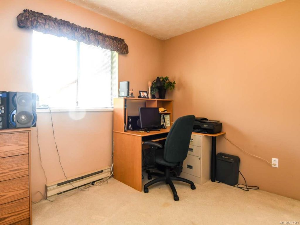 listing image 16048361536180794463