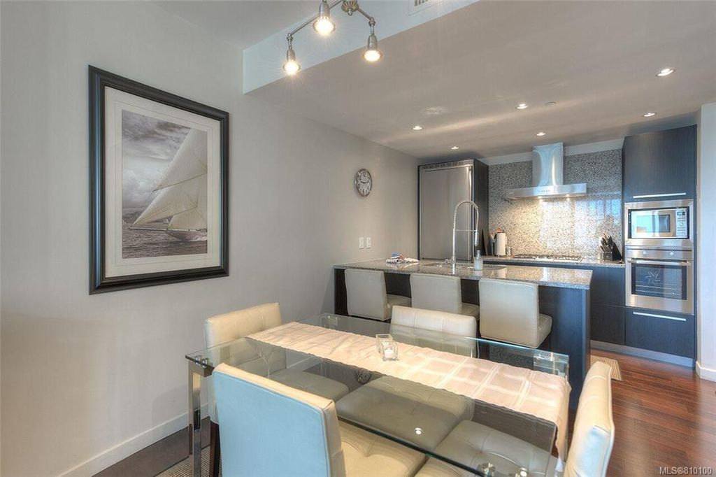 listing image 16043542992828