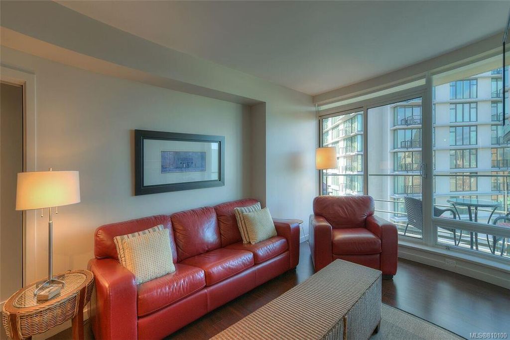 listing image 16042335915426