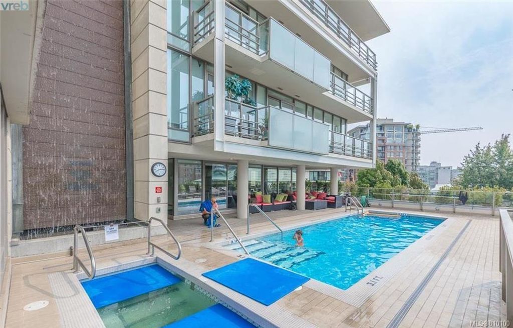 listing image 16041391644057