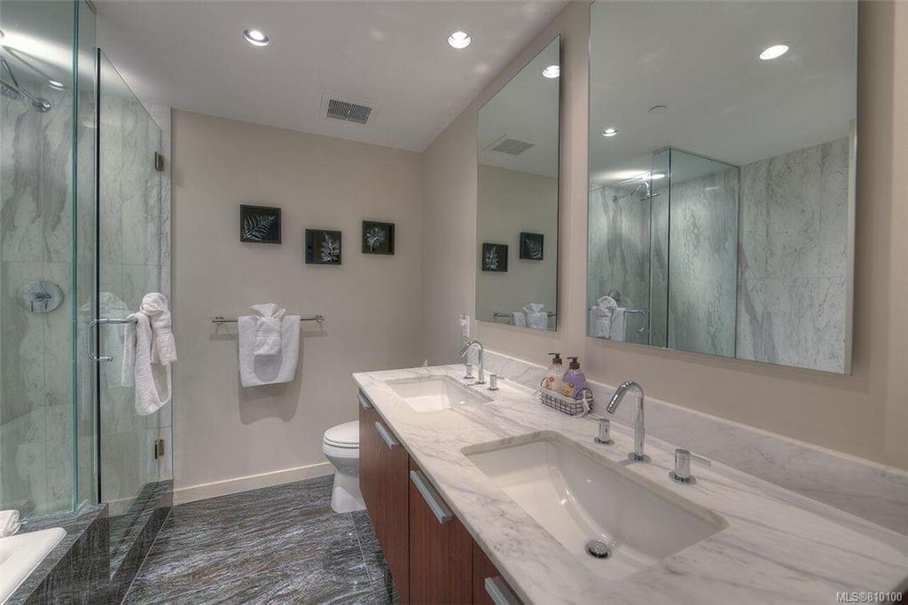 listing image 16043749600562