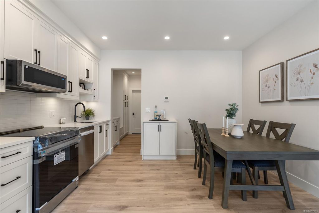 listing image 16041195558688477564