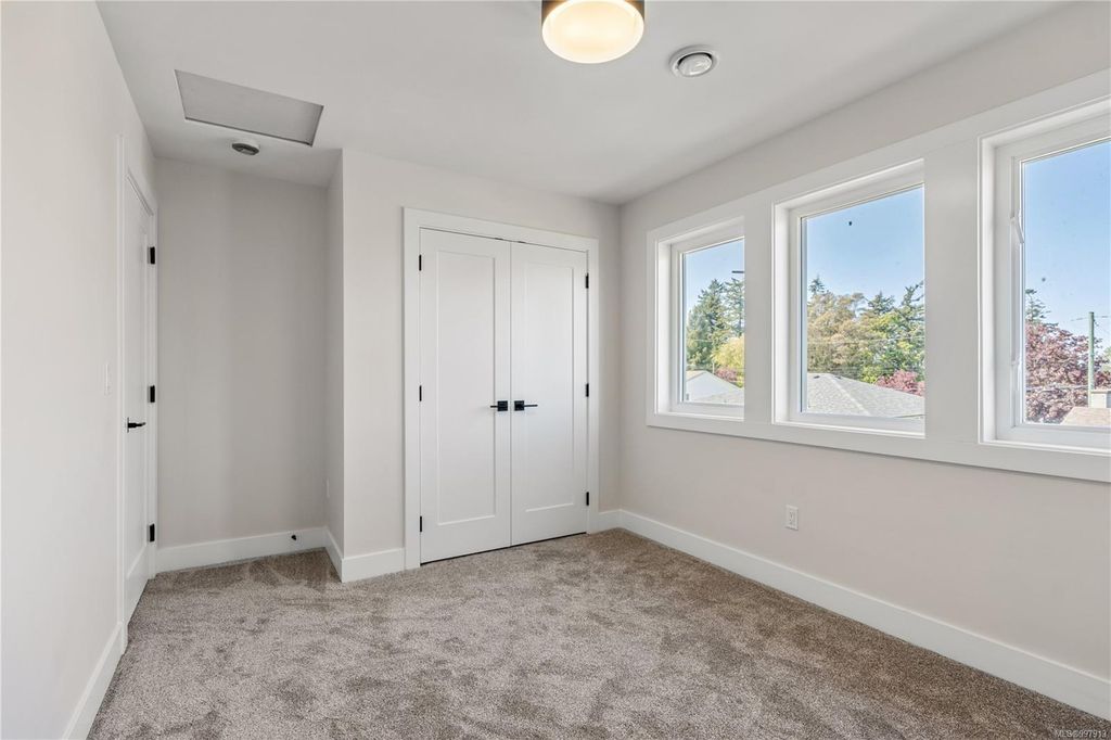 listing image 16046268993287592554