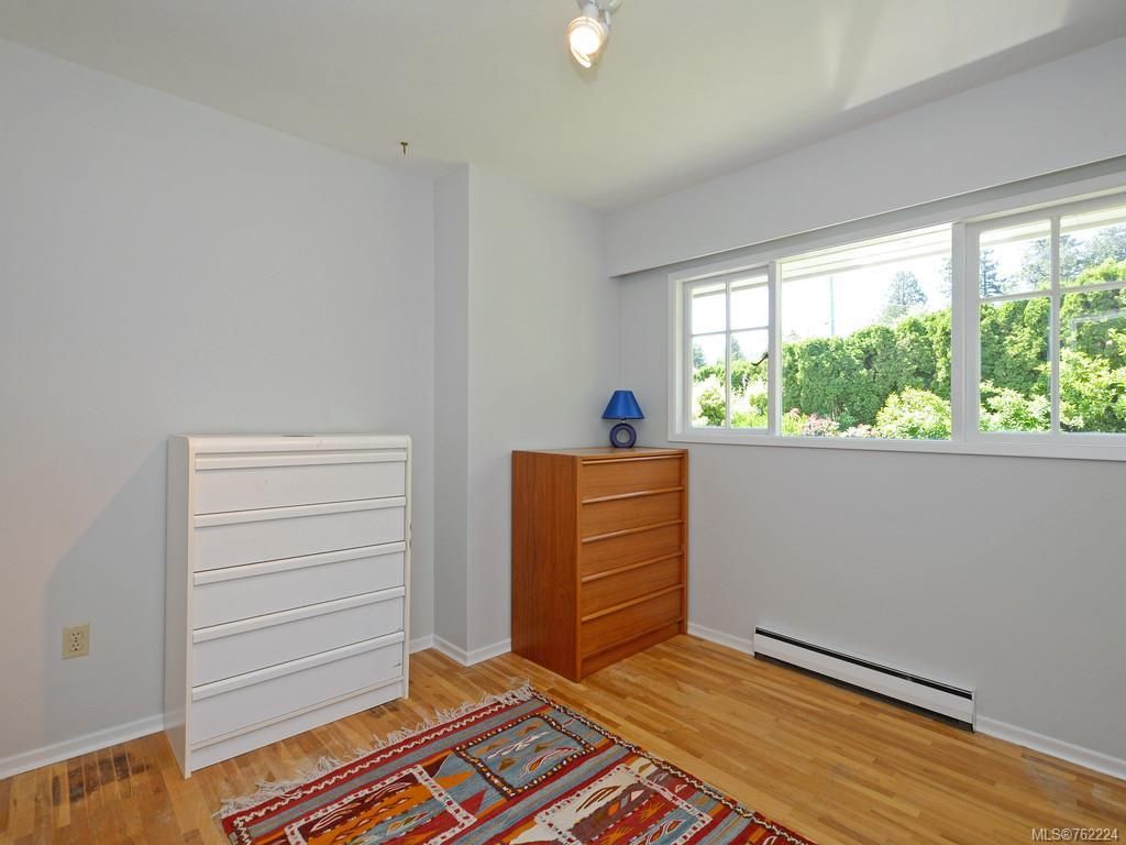 listing image 16043826456552318656