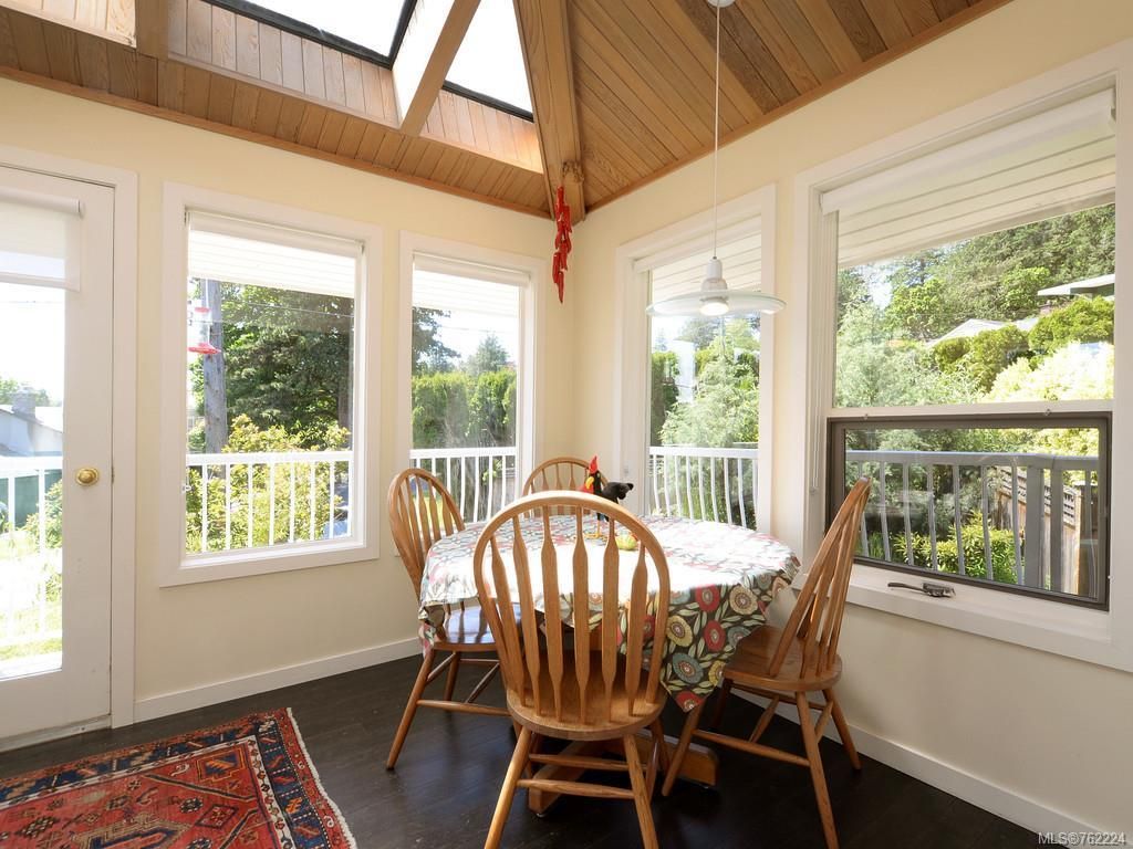 listing image 16044070737416972306