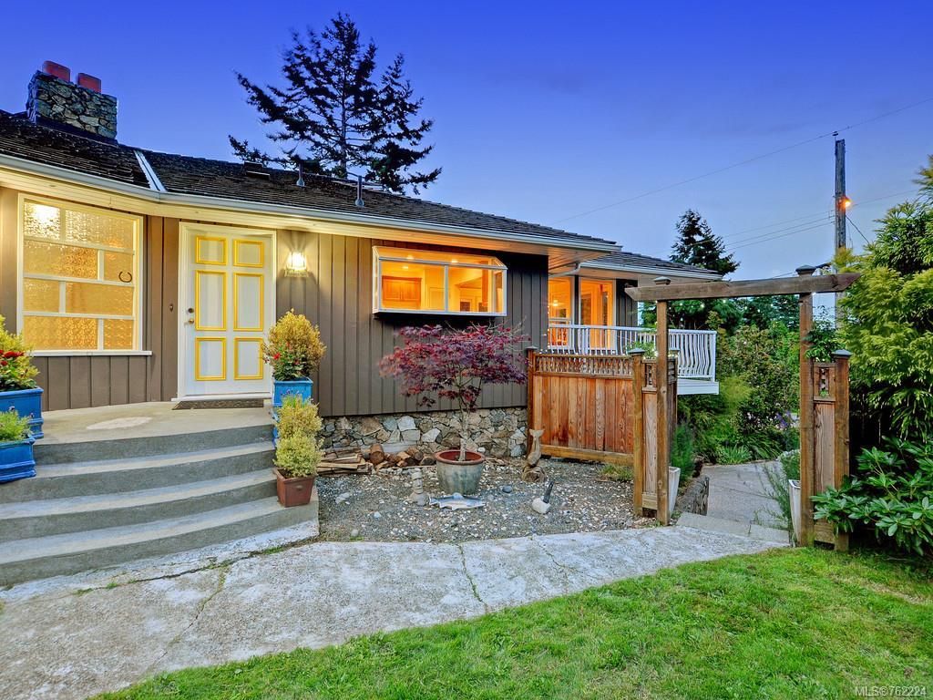 listing image 16045025946635935441
