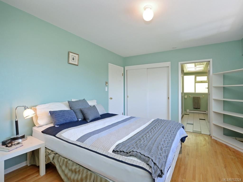 listing image 16046248837328439094