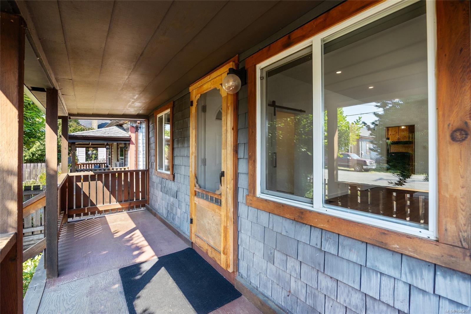 2724 Penrith Ave