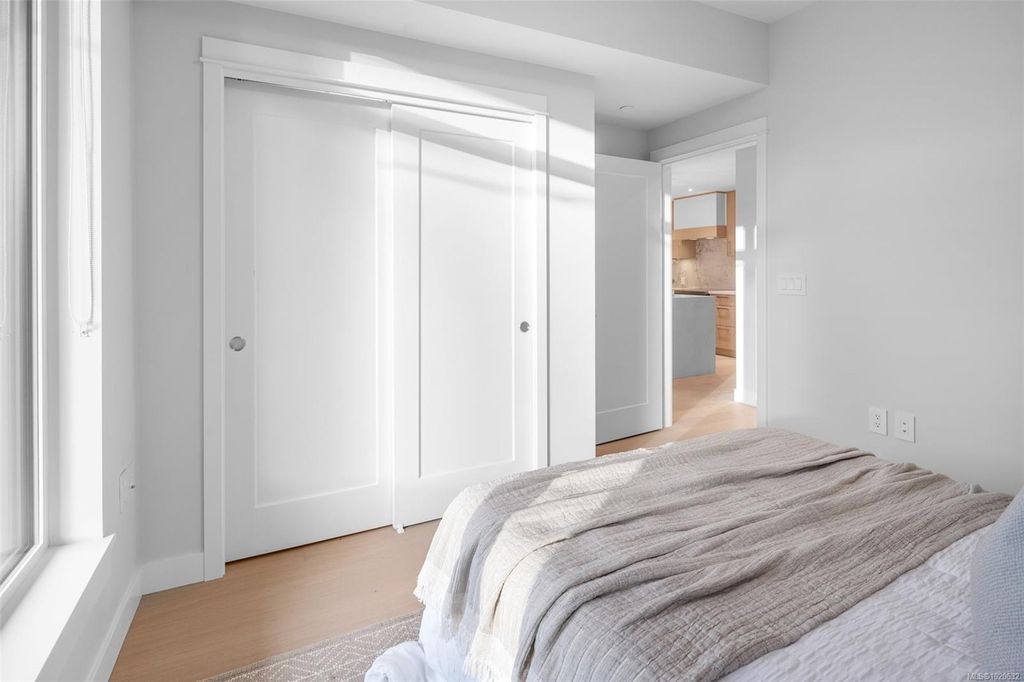 listing image 16047736312582918089