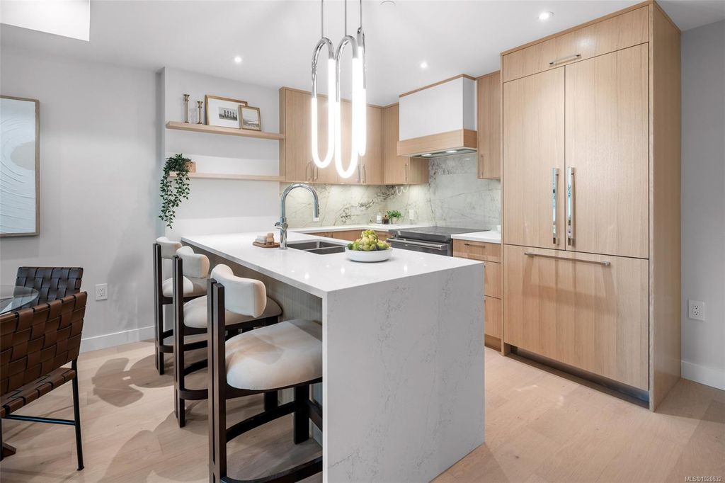 listing image 16040536685915249804