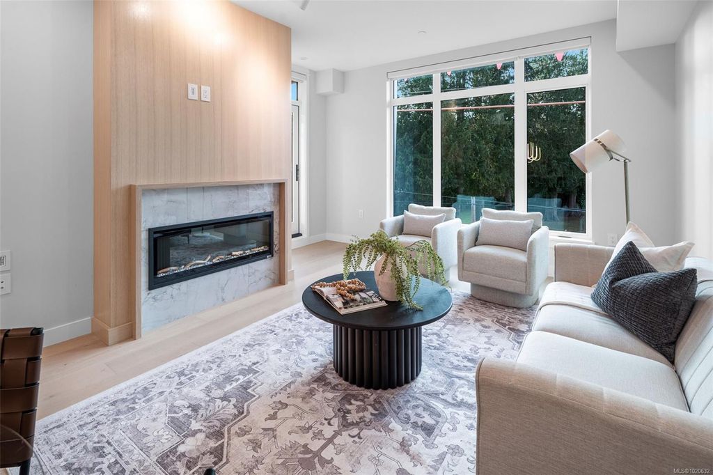 listing image 16041184871900009060