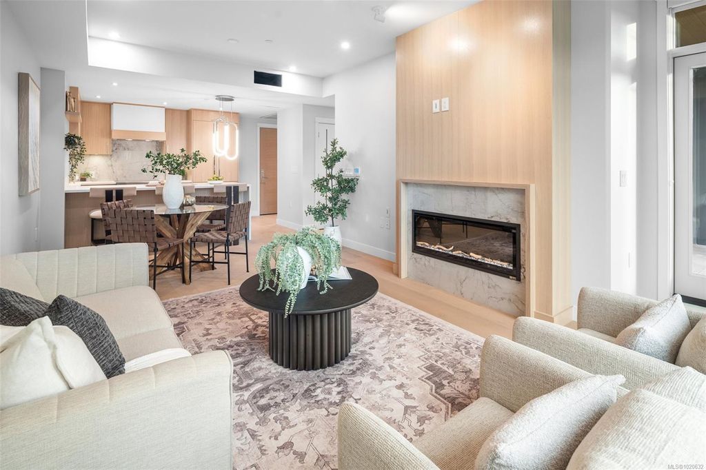 listing image 16044890759650015855