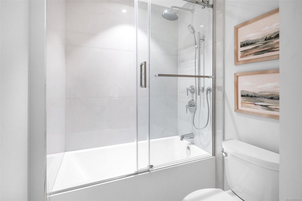 listing image 16044812359401771409