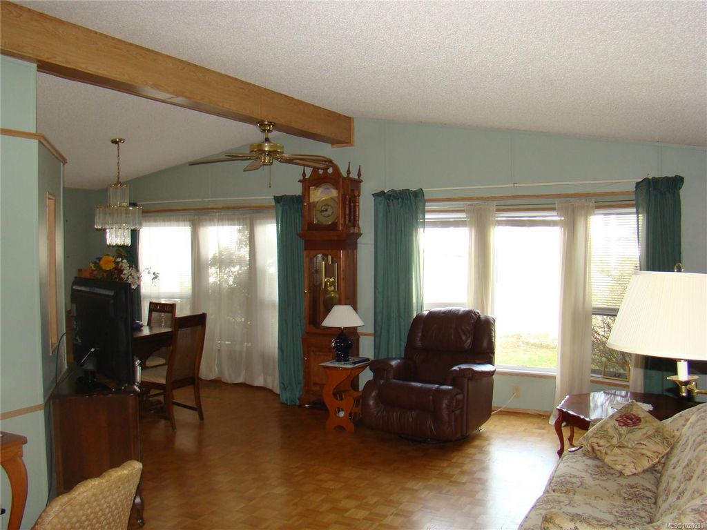 listing image 16043146693321276777