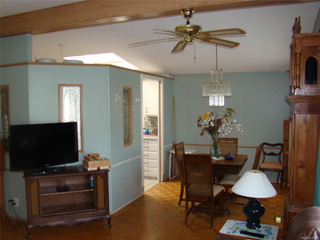 listing image 16049531757446091052